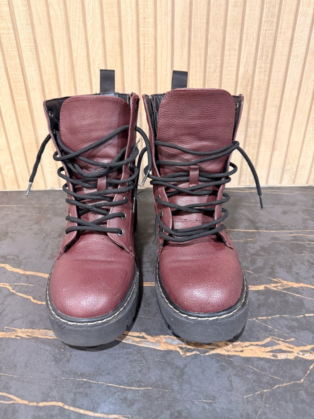 Sincerly Jules Harley Boots | Burgundy Lace-Up Platform Ankle Boots - size 10